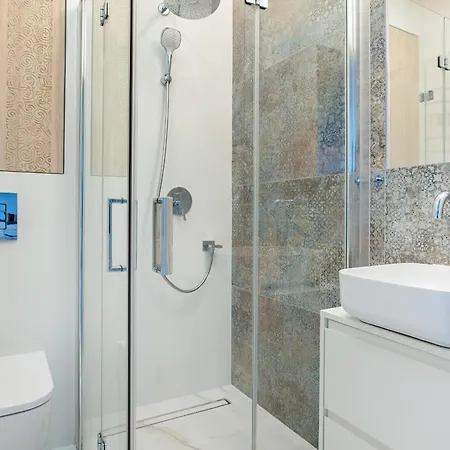With Balcony And Parking By Renters Apartment