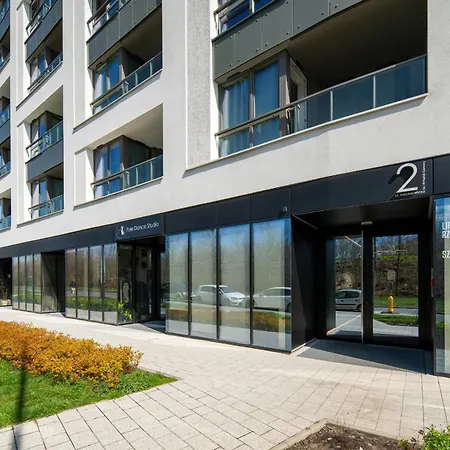 アパート With Balcony And Parking By Renters クラクフ